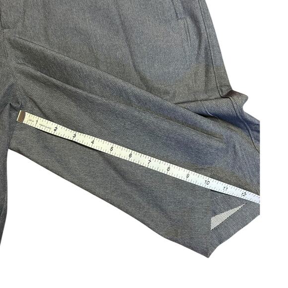 NIKE Grey Gray Dri Fit Performance Chino 10 inch Shorts Men's Size 33 - Picture 5 of 7